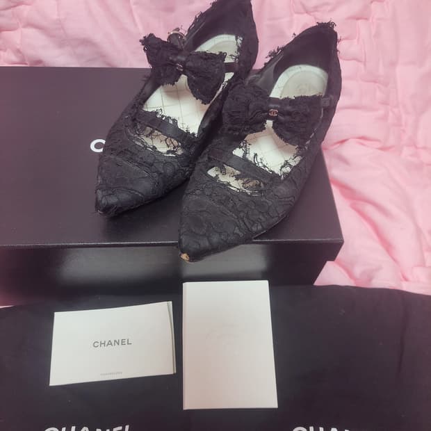 정품)급처상태양호!샤넬 로고 리본레이스 메리제인 스트랩 플랫슈즈 공주구두