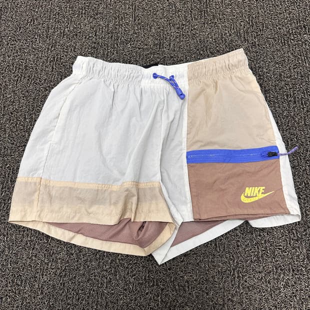 NIKE 나이키 아이콘 클래식 여성 반바지 운동복 L