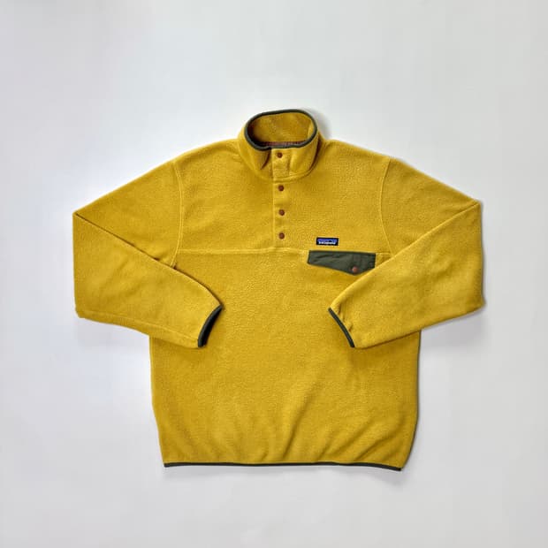 [L] 파타고니아 신칠라 플리스 후리스 골드 머스타드