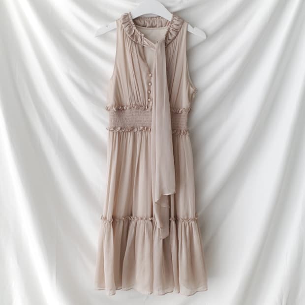 sha tie sleeveless dress