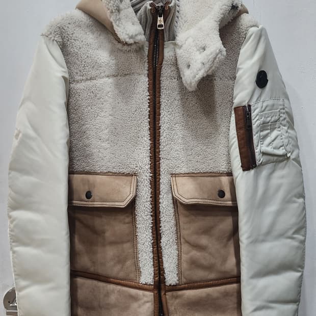 몽클레어 들라그랑쥬 레더 패딩 5사이즈