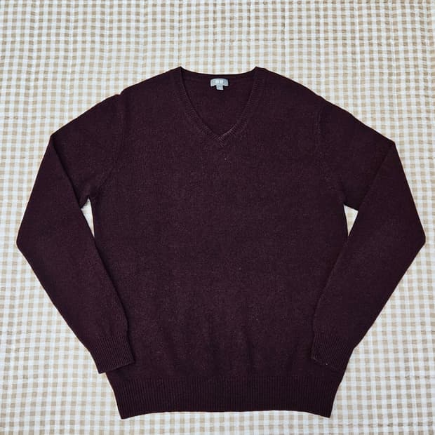 유니클로 울00 브이넥 니트 남자100