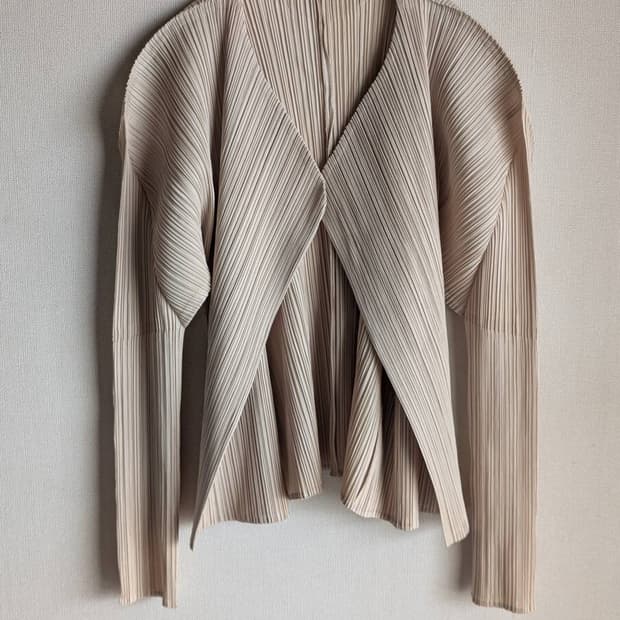 이세이미야케 플리츠 플리즈 가디건