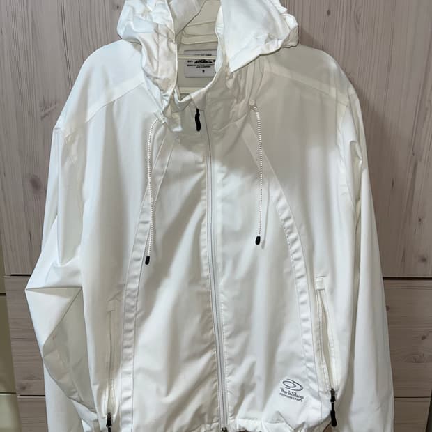 트래블 바람막이