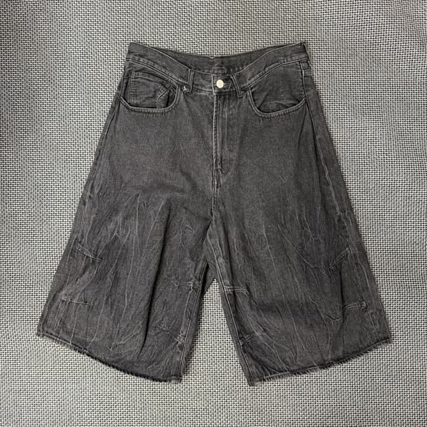 BEAMS 버뮤다 흑청 데님 (M)