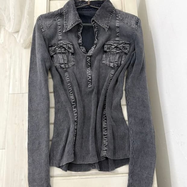 TORNADO MART charcoal y2k detail top 