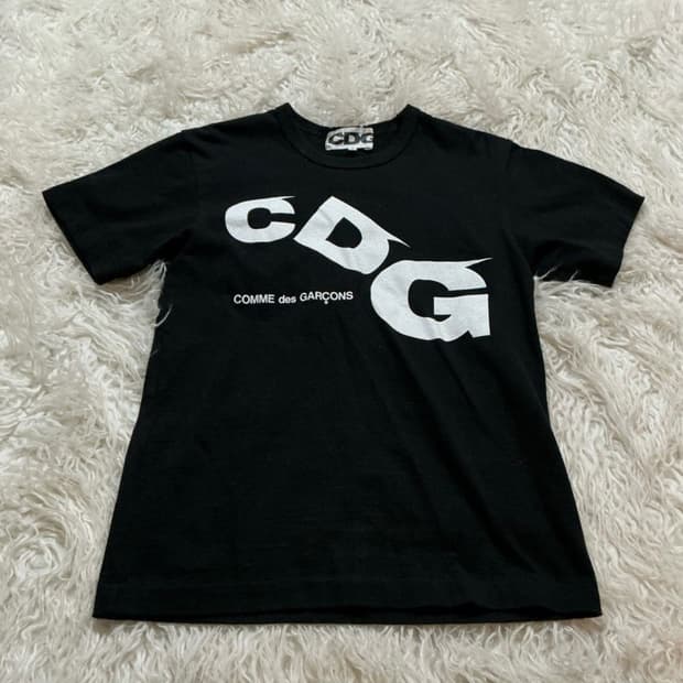 꼼데가르송 cdg로고 반팔 S