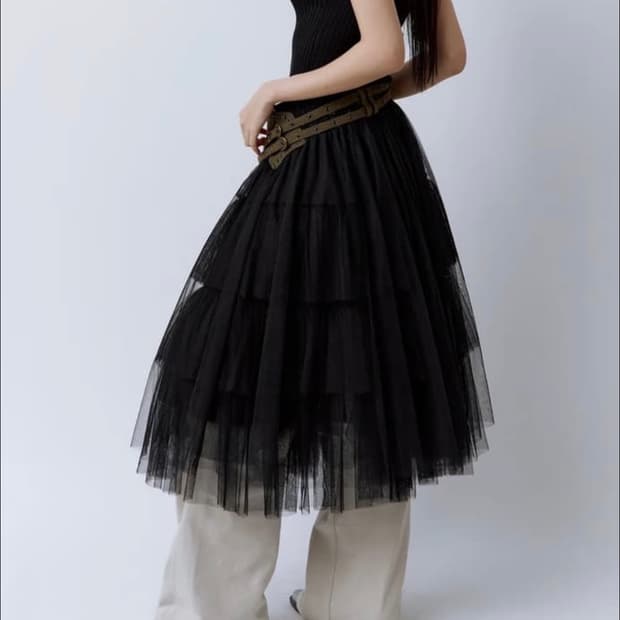 러프넥 샤스커트