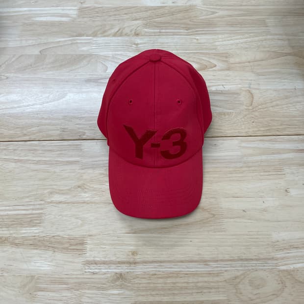 Y-3 레드 볼캡 F