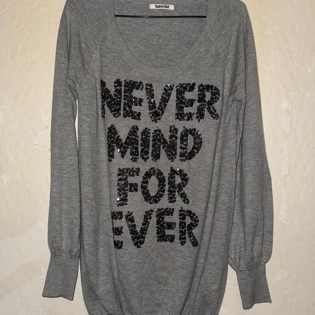 “Spiral Girl”Never Mind For Ever Knit T