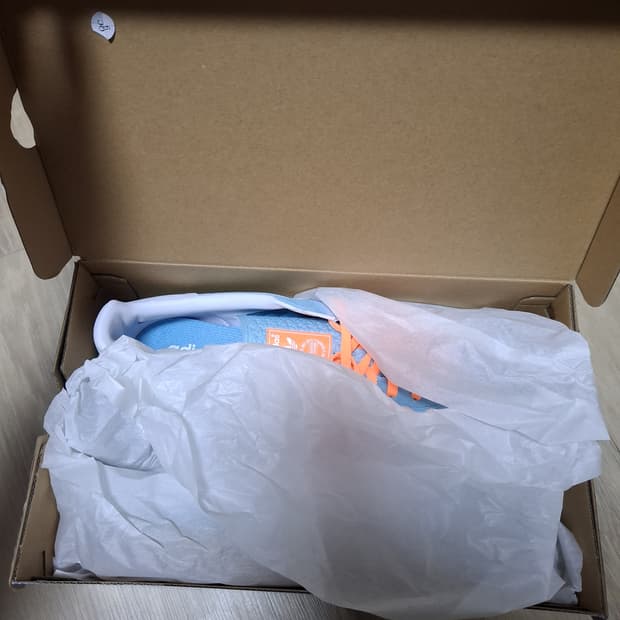 아디다스 가젤 인도어 프리러브 280사이즈