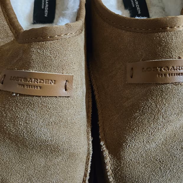 로스트가든 아이보리색 스웨이드 슬리퍼 뮬 260-265(42)