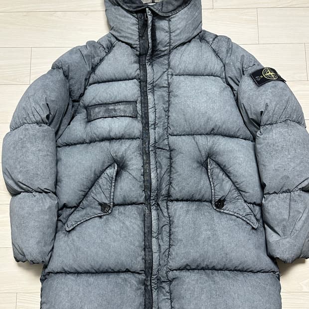 스톤아일랜드 텔라 프로스트 롱패딩 M(100-105)