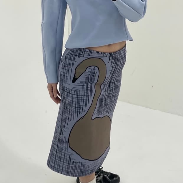 johansol swan low waist mid skirt