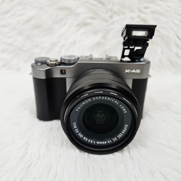 [민트급] 후지필름 X-A5 미러리스, 디카, 디지털 카메라, 티타늄컬러