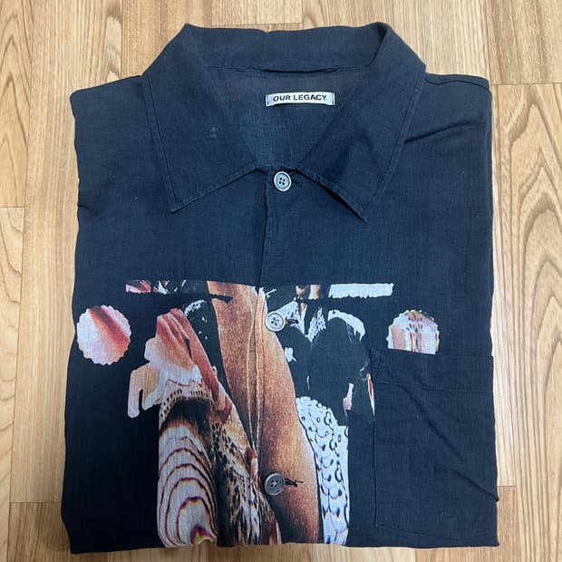 아워레가시 피스 포스터 박스 반팔셔츠 50