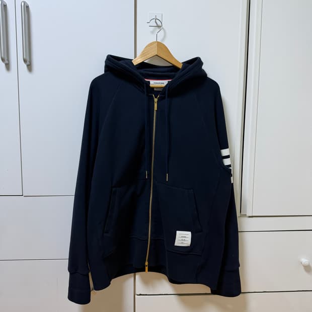 A / 7 (110-115) 톰브라운 사선완장 후드집업 네이비