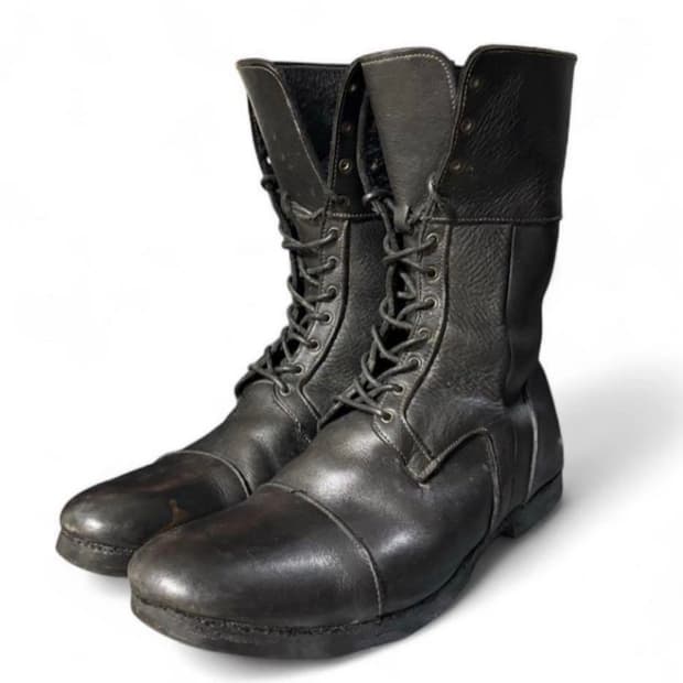 Christian peau pirate boots 