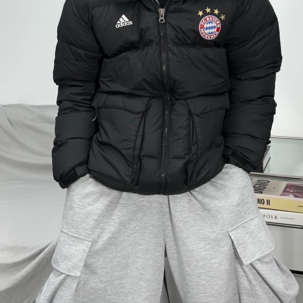 아디다스 바이에른 뮌헨 패딩 105