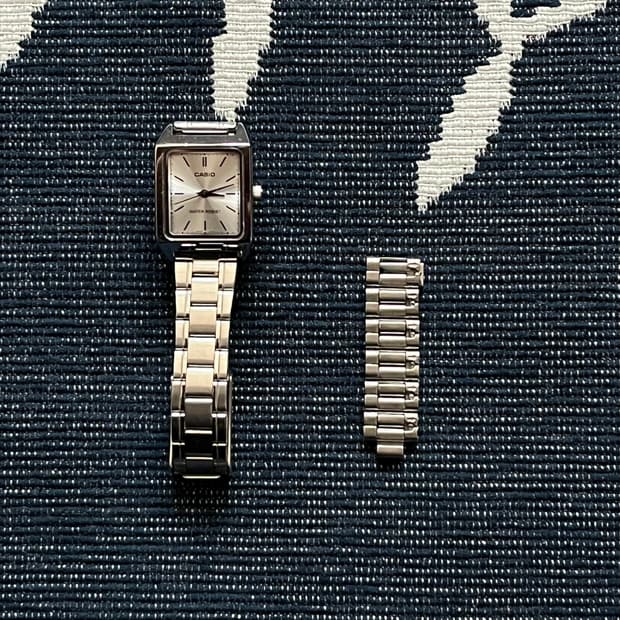 카시오 빈티지 사각 메탈 시계