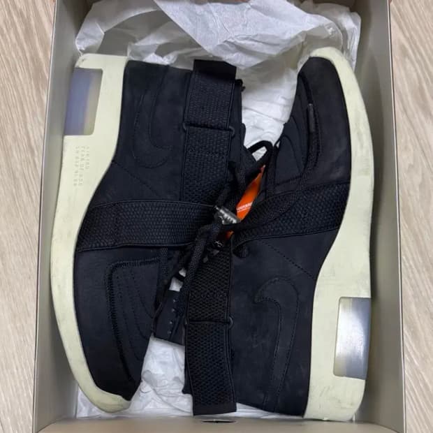 나이키 피어오브갓 에어 래이드 블랙 270