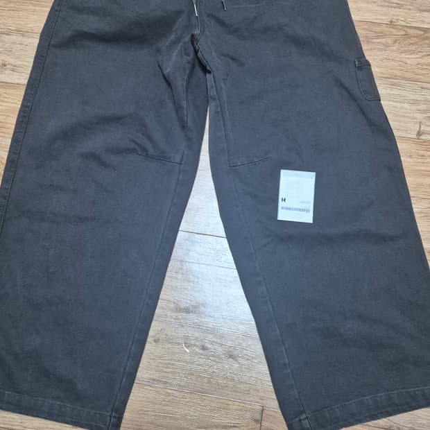 해칭룸 오버덕팬츠 차콜 4