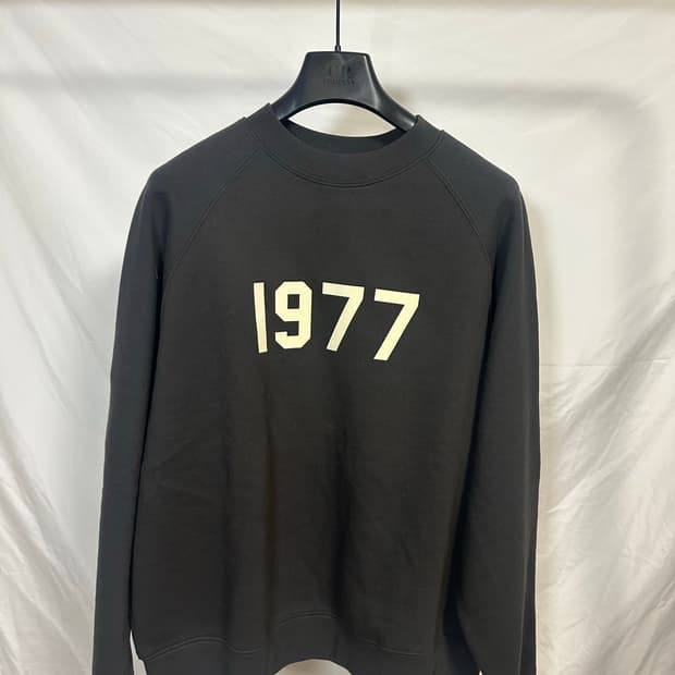 에센셜 피오갓 모크넥 맨투맨 블랙 (M)