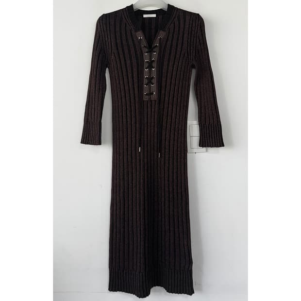 끌로에 Chloe 레이스업 니트 원피스