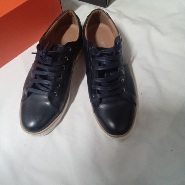 소다(SODA) 남성 스니커즈 APM152 IT-10 네이비 가죽 스니커