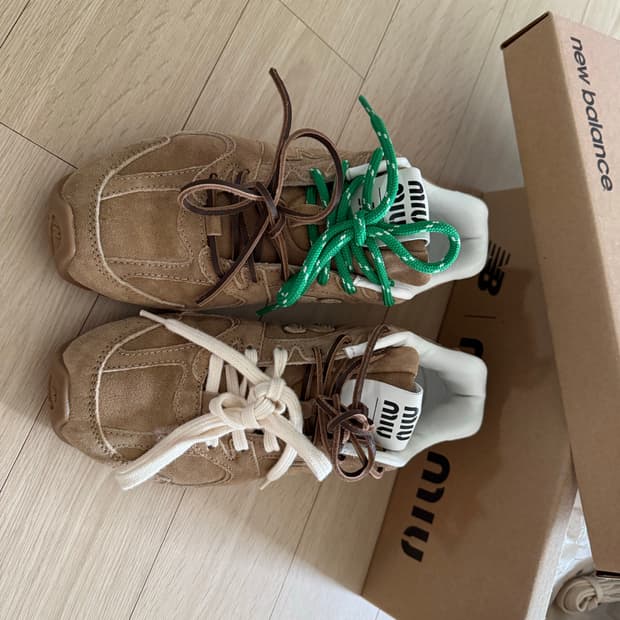 미우미우x뉴발란스 530 스웨이드 메쉬 스니커즈 36.5