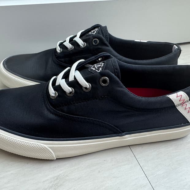[새상품]스페리(Sperry) 클래식 캔버스 스니커즈 블랙 280mm