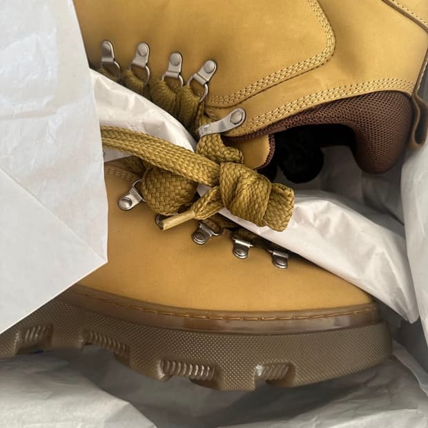 버버리 누벅 트렉 부츠 마닐라 40