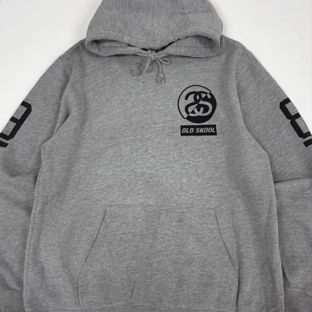 스투시 올드스쿨 빈티지 그레이 프린팅 로고 후드티 판매합니다