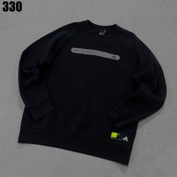 아디다스 블랙 맨투맨 