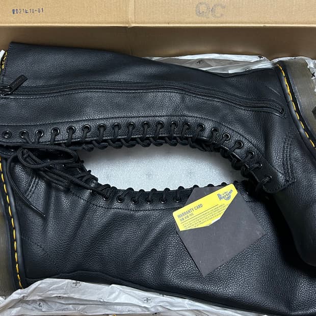 [닥터마틴] 1B60 - 230(37)