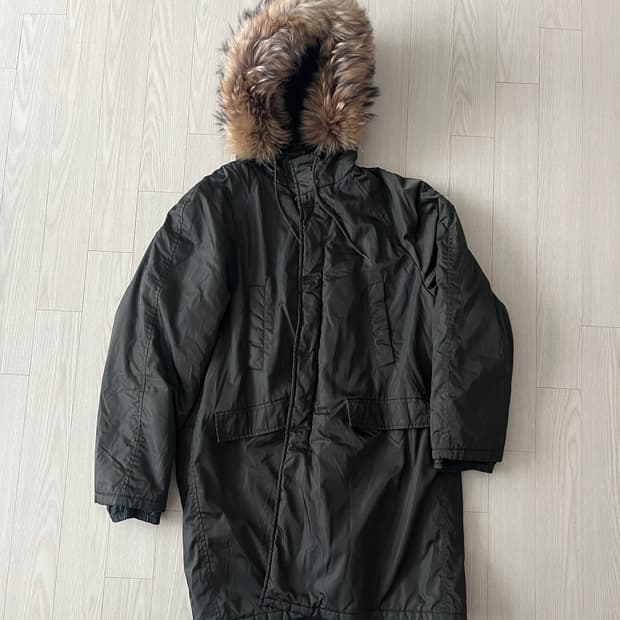 [L] 00 Prada 프라다 파카