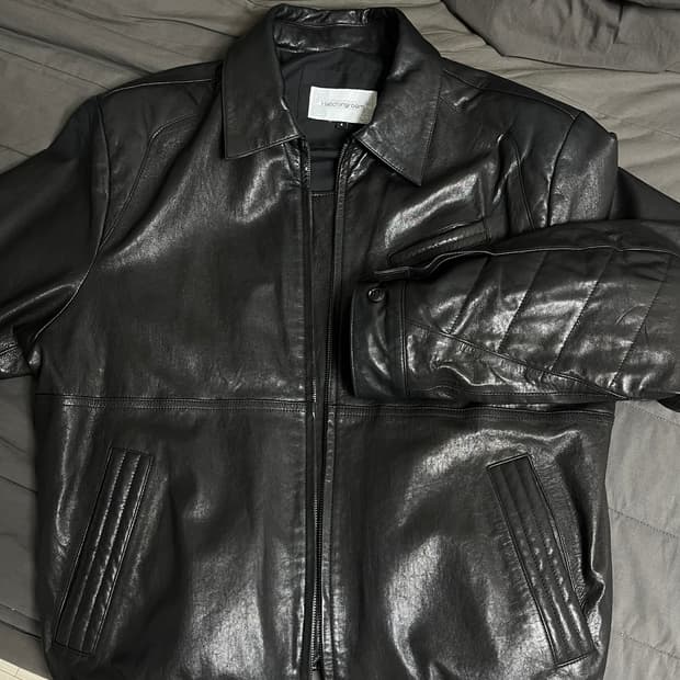 해칭룸 볼륨 스티치 레더 자켓 블랙 4