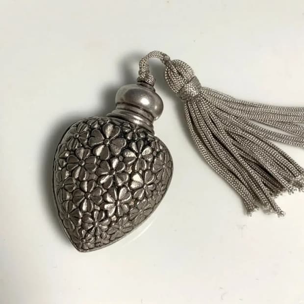 빈티지 실버 향수병