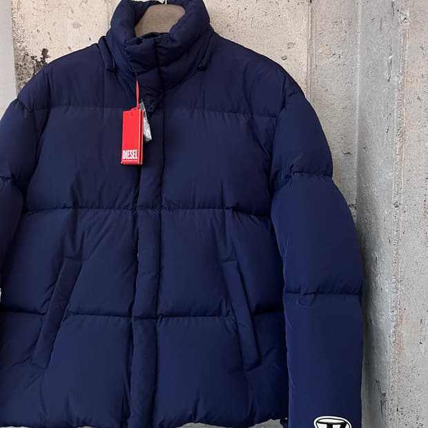 (새상품)디젤 패딩