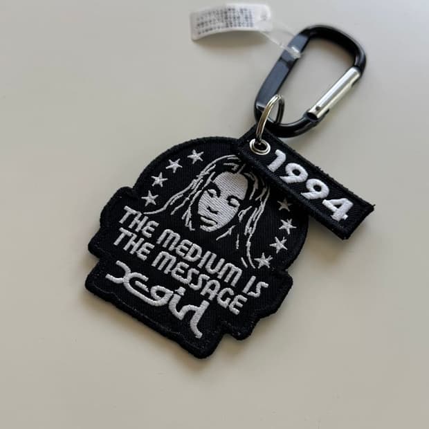 FACE PATCH KEYCHAIN 얼굴 패치 키링