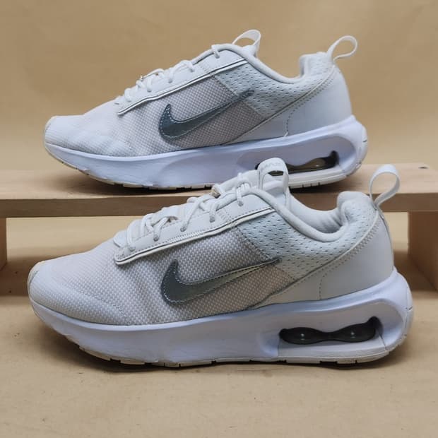 나이키 에어맥스 인터락 여성운동화240 