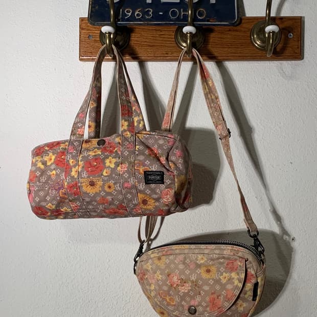 포터 빔즈보이 플라워 패턴 숄더백