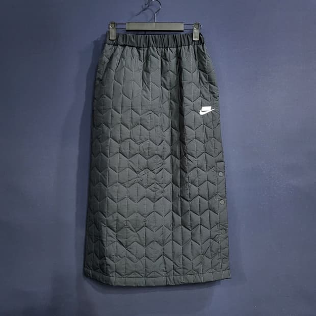나이키 퀼팅 얇은패딩 밴드스커트(택없는 새상품)