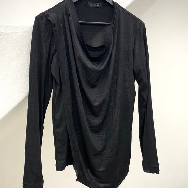 Tornado Mart python drape layered cut-se