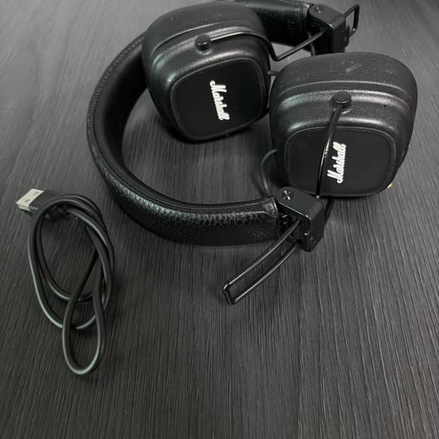마샬 메이저 IV 블랙 헤드폰