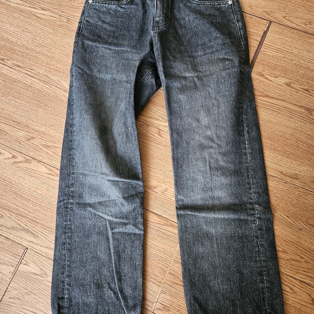 51006 HISHITOMO COLLECTION BLACK JEANS