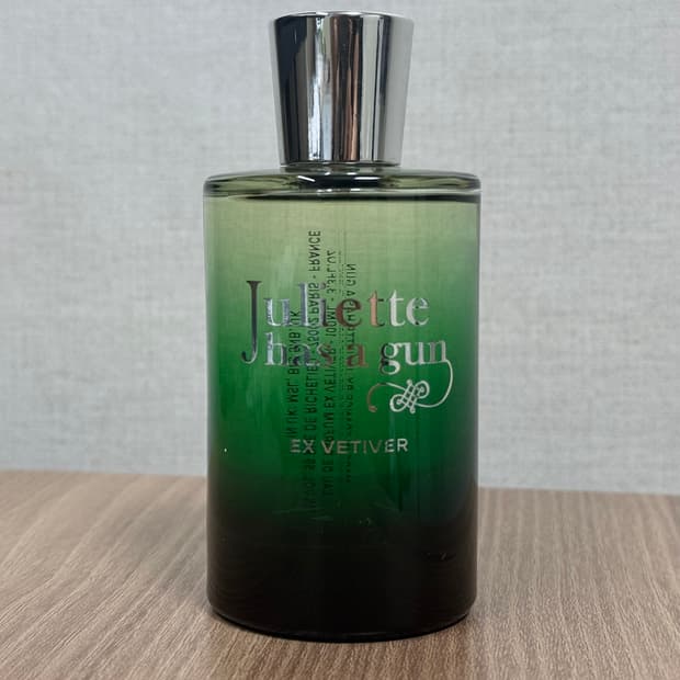 줄리엣헤즈어건 엑스 베티버 100ml