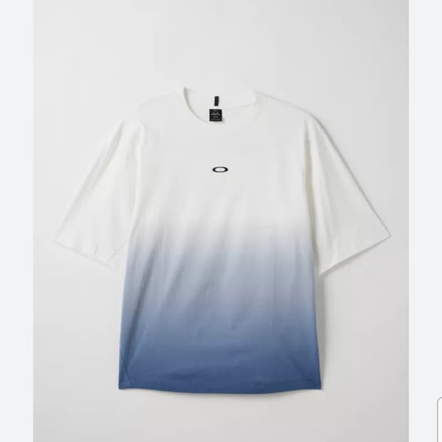 오클리 그라디언트 티셔츠