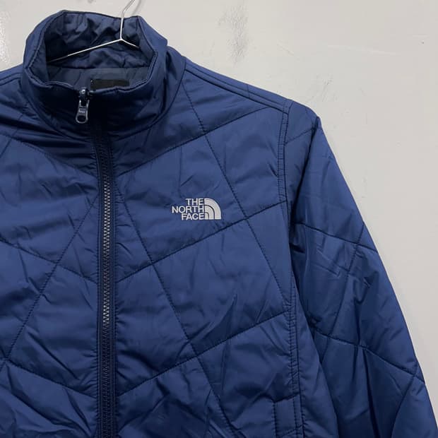 노스페이스 스몰로고 누빔 퀼팅 경량패딩