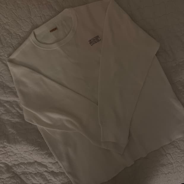 캐피탈 롱슬리브